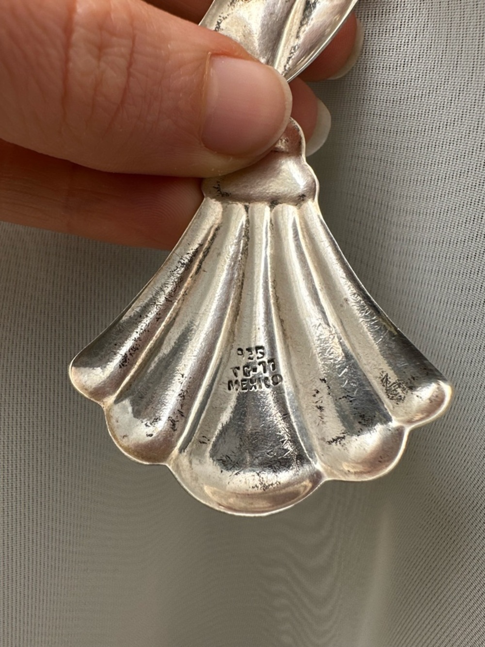 Sterling Silver Statement Drop Scalloped Fan Earrings - made in Mexico - Picture 5 of 6